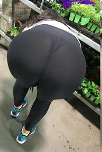 Girl in See-Through Tights Bend Over in a Supermarket - VPL Candid