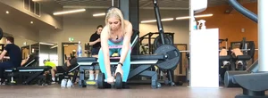Gym blonde in turquoise leggings notices me and doesn’t mind, even moves in front of me later for some close-ups