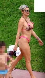 Candid beach and bikini babes