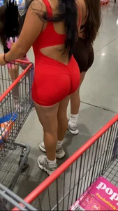 CAKED UP LATINAS IN SHORTS+VID