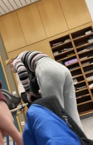 Tall Candid Teen in Loose Pants Class Creepshots