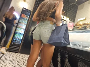 3 in 1 hot in jeans