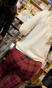 Sexy Milf in Xmas Checkered Leggings (oc)