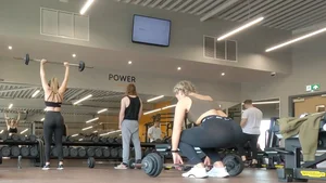 Thicc gym PAWG in tight black Nike leggings