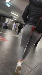 Brunette in tight jeans got suspicious