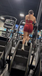 Dumb thicc Latina