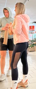 Hot blond leggings girl with a cameltoe OC