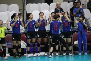 Thai candid volleyball girls