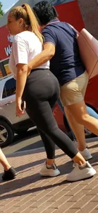 Candid babes out in the wild pt. 1