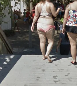Waterpark MILFs 5