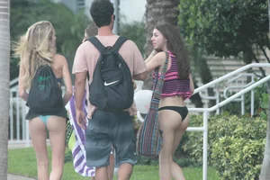 Various sexy Florida beach and bikini girls