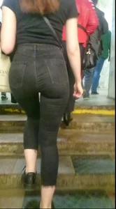 Hot Big Booty in Tight Jeans - Girl Walking up the Stairs Creepshot