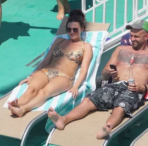 Tasty cruise ship hottie