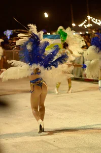 Sexy lady with a nice ass dressed up while dancing