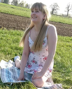 Talking to two cute candid German girls in shorts