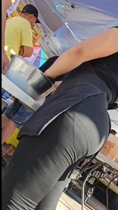 Shorty with bubble waitress in leggings outdoor. (Vpl)