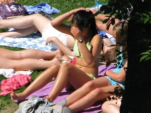 Bikini girls