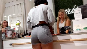 Candid ebony babe with an amazing ass and vpl in grey Nike spandex shorts