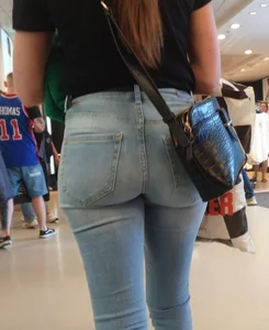 Milf with a very sexy ass in tight blue jeans, a great collection of creepshots