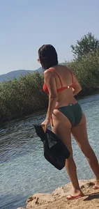 green bikiniy
