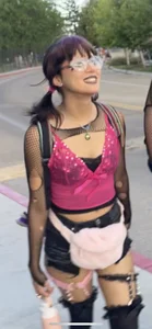 MUST SEE ! Latina goth girl showing off her cheeks