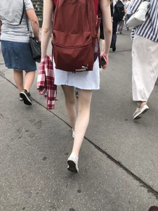 Awesome slim pale legs, candid teen in a skirt