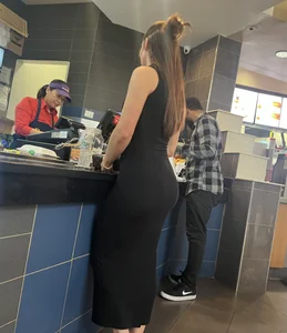 Fat booty brunette in tight black dress (oc)