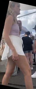 At the fair: 2 hot blondes