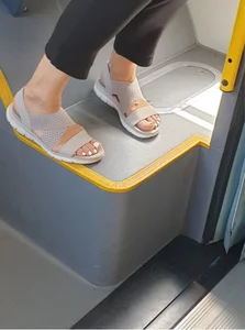 Can we see some candid feet in here?