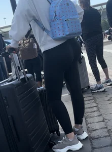 Tall European big bubbly ass ( OC , Airport Series )