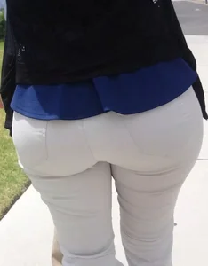 Thick sexy booty in white jeans with vpl