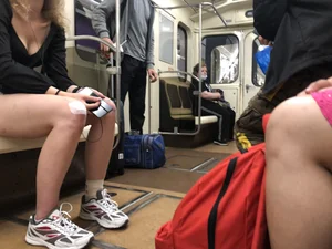 Tall Candid Teen Girl in Denim Shorts and a Top With an Injured Knee Subway and Street Creepshots - Hot and Muscular Long Legs