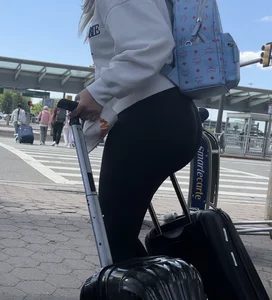 Tall European big bubbly ass ( OC , Airport Series )
