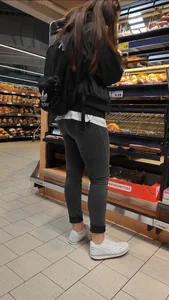 Teen looking for some buns