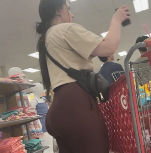 PAWG with Big FIT BOOTY in burgundy leggings