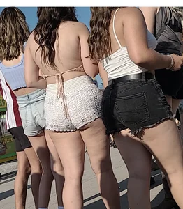 Ass in short shorts heaven: A lil sample of what I’ve seen in just two days at the fair