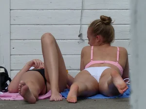 HOT! Teens in Bikinis (non-oc)