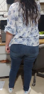 Chubby Ass in Blue Jeans Home Creepshot