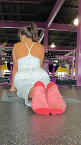 Gym ass in sweats & socks (close up)