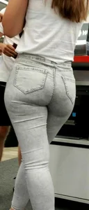 Samsung girl with great hips and ass in tight grey jeans