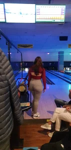Cute Girl in Grey Tights And a Top With Braces - Huge Booty Creepshots Gallery at the Bowling Alley
