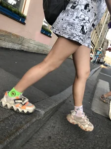 Hot Candid Legs and Sneakers Crosswalk City Creepshots
