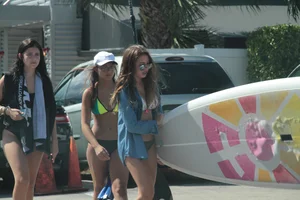 Florida beach and bikini girls