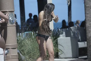 Sexy Florida beach bikini girls