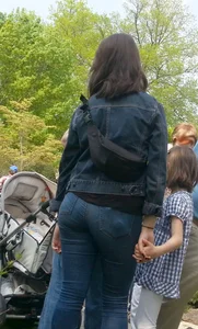 Milf in tight jeans with a nice ass and vpl