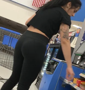 Walmart sexy brunette in leggings with a nice ass