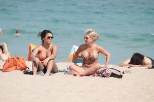 Sexy Florida beach bikini girls
