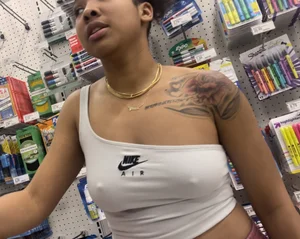 Lightskin chick with the pokies