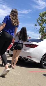 College chick in the parking lot in leggings with a nice ass and vtl