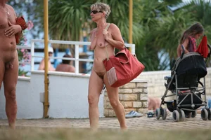 Nude beach pool milfs and mature ladies